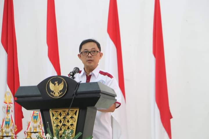 Rektor Unsrat Oktovian Sompie saat membuka Job Fair 2023 (Foto Dok. Unsrat)